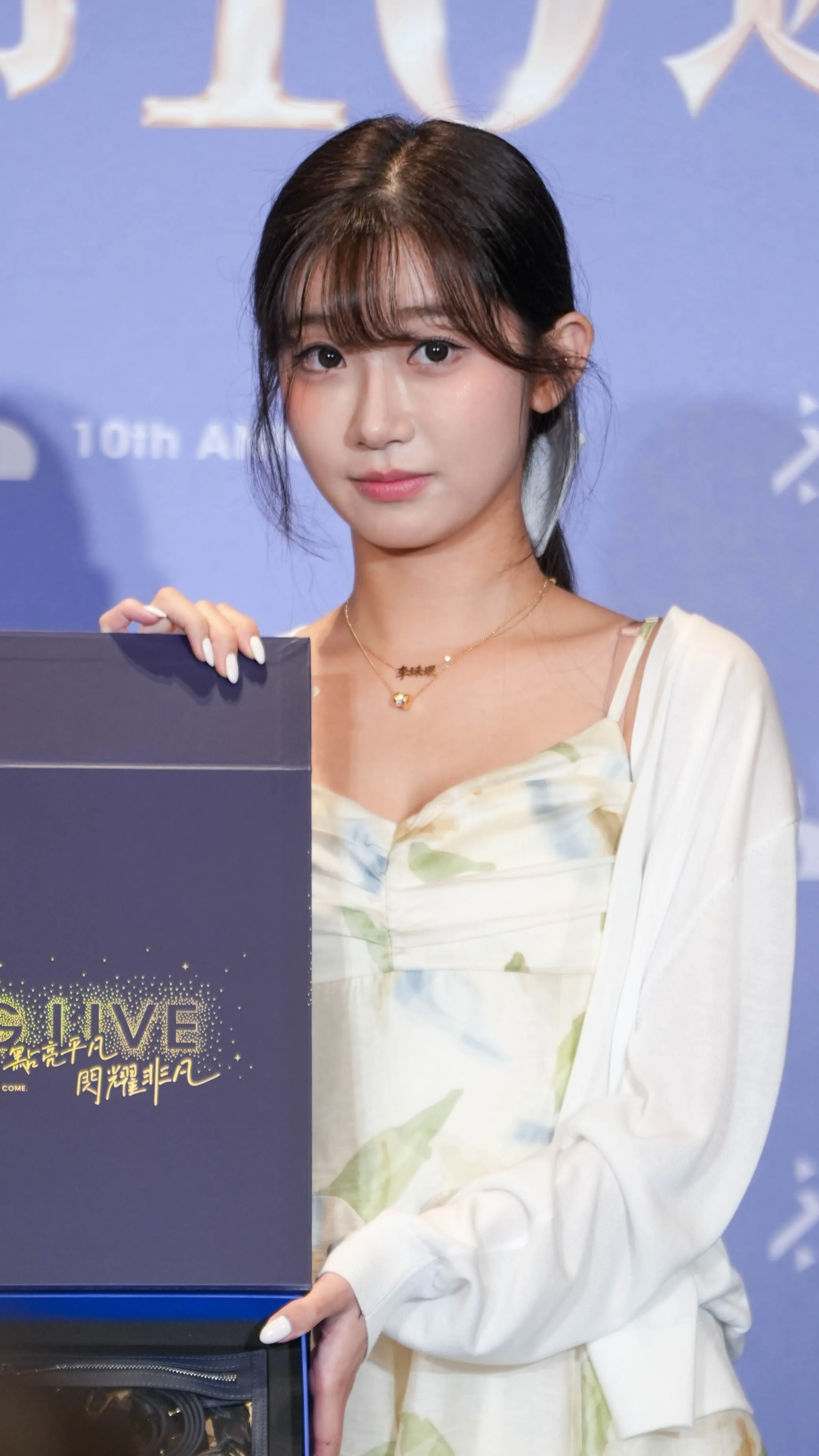 韓籍啦啦隊女神李珠珢14日出席浪 LIVE十週年媒體慶生茶會，身穿清新花卉洋裝亮相，甜美笑容成為全場焦點。（圖／張一笙攝）