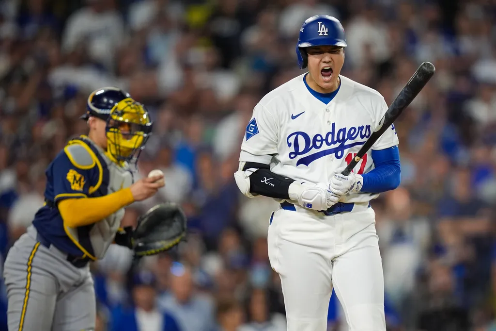 大谷翔平第3戰被調整至先發第6棒，雖然在第8局擊出安打，仍無法幫助道奇扭轉戰局。（圖／美聯社）