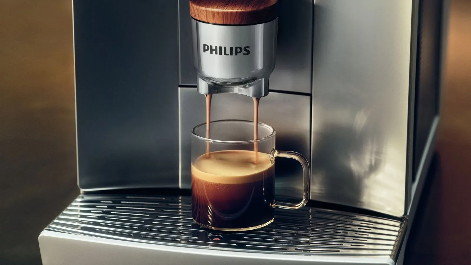 全新搭載「Barista Assistant 智慧咖啡師」自動匹配粉量、溫度、預潤悶蒸時間等沖煮參數，充分萃取咖啡豆的最佳風味