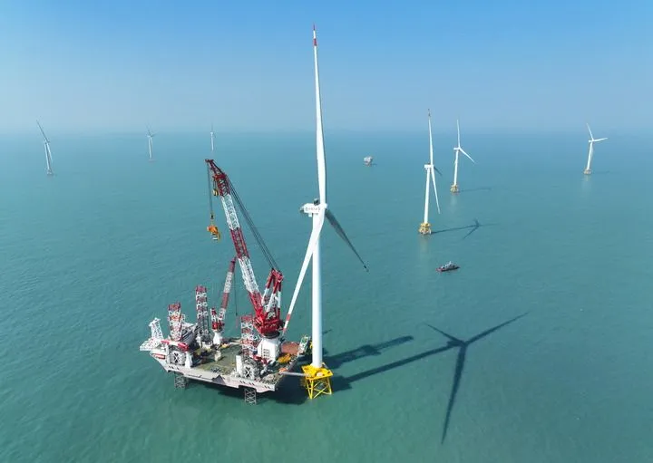 福建海域的海上風電機組。（新華社）