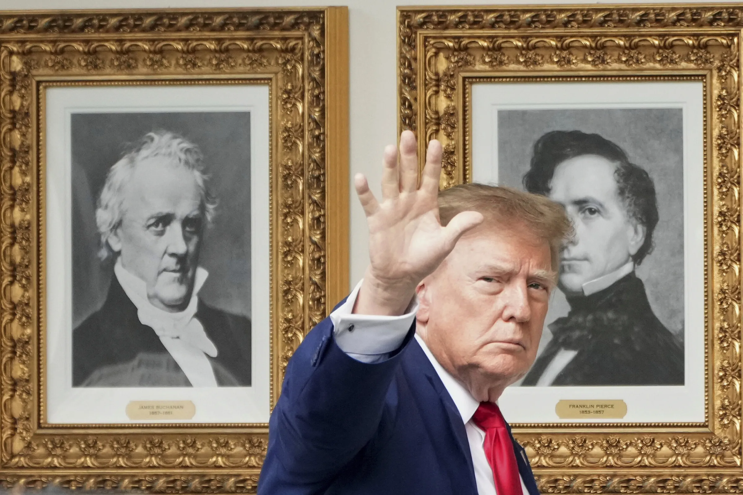 トランプ米大統領の台頭は、米国の中間層以下の人々の不満を十分につかんだことによる。（AP通信）