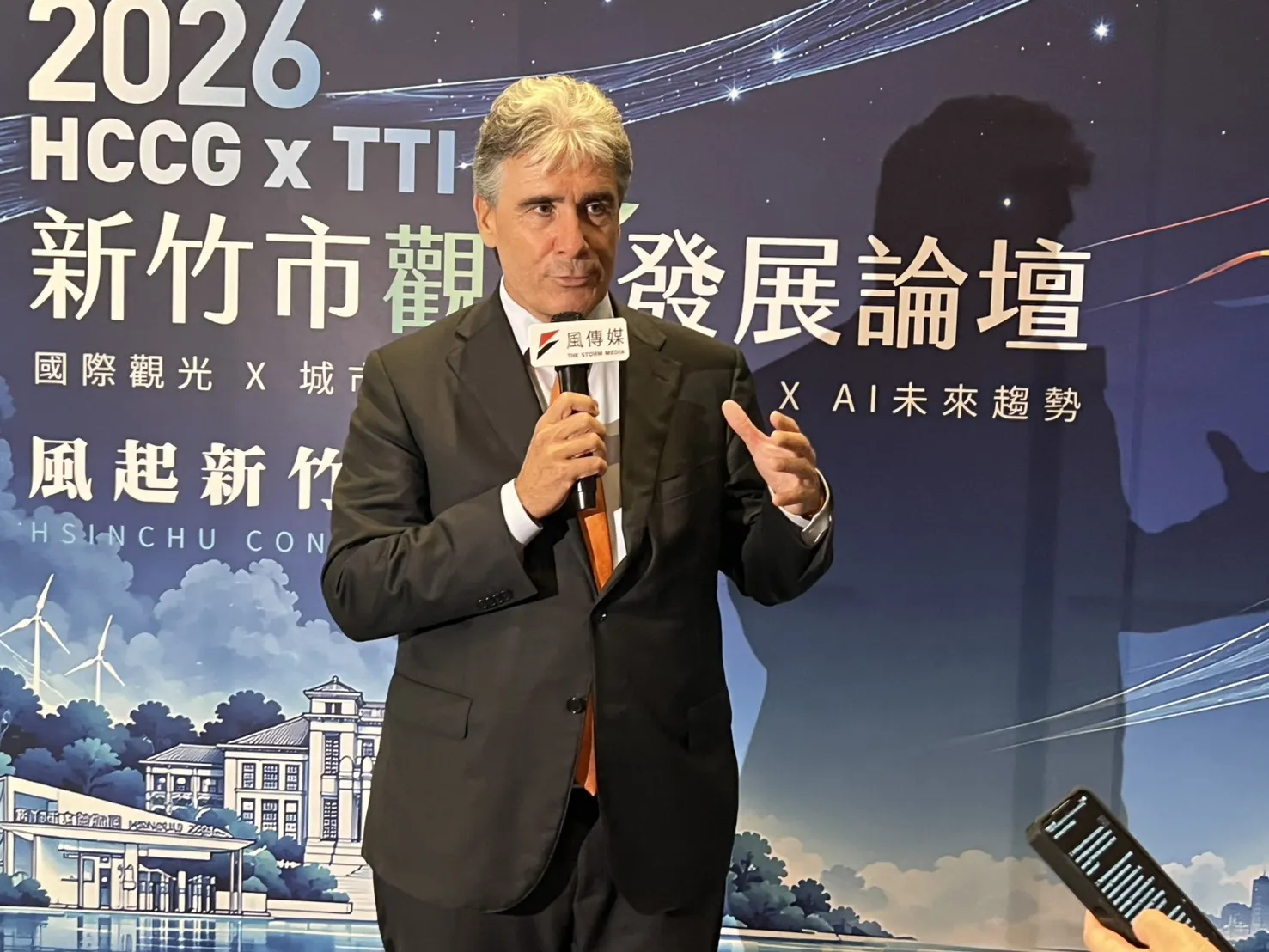 荷蘭在台辦事處代表浦樂施今(19)日，於「2026 HCCG x TTI新竹市觀光發展論壇」致詞後進行專訪。(圖/鄧亦涵攝)