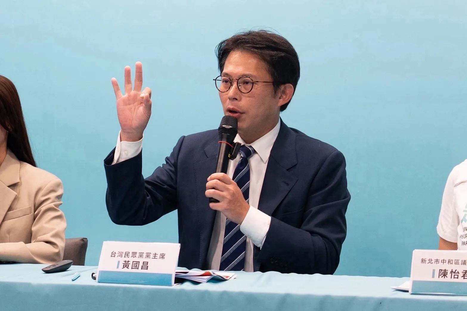 黃國昌發言質疑曠世智能投資案的審查及投後管理，要求相關機構說明。（圖/李四川競辦提供)