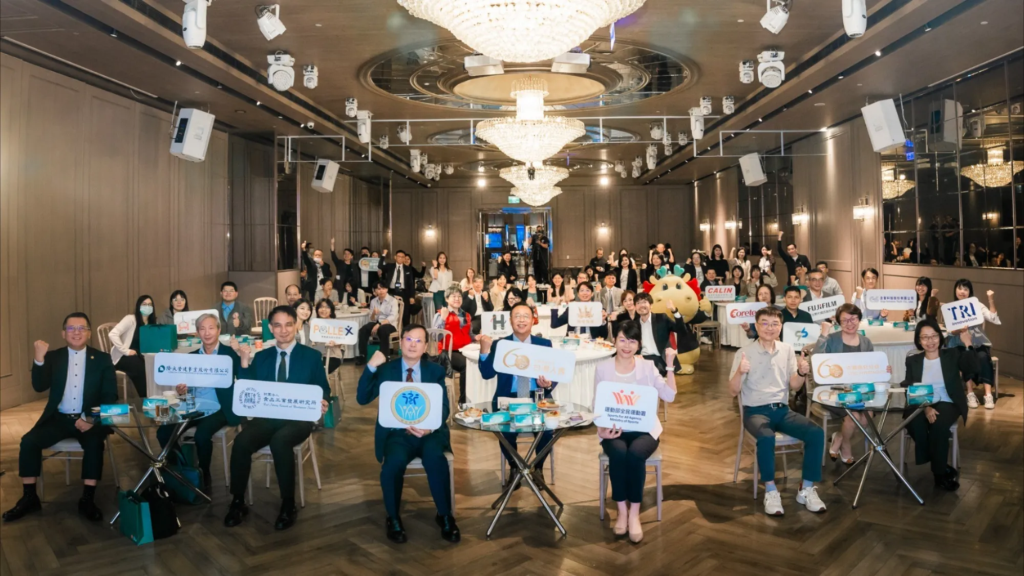 台灣人壽攜手健康企業鼓勵員工動起來，今年活動走出150億步。／台灣人壽提供