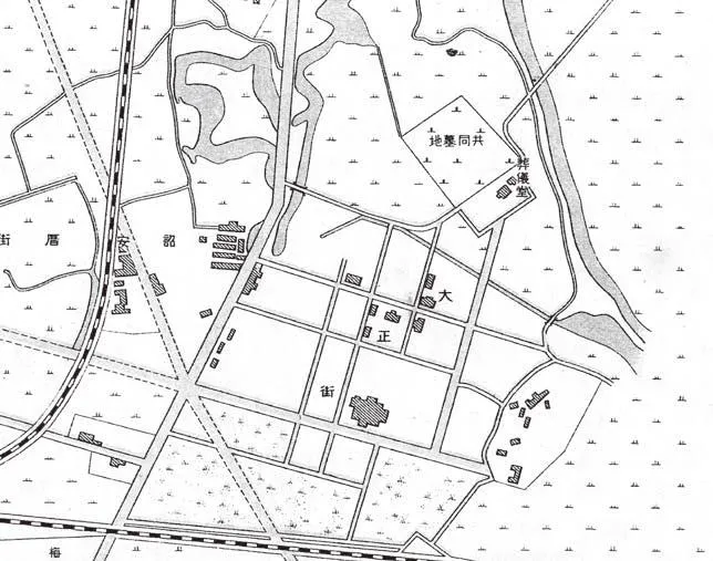  《臺北市街圖》1914當時市區還未町名化，六條通一帶叫「大正街」，街廓已形成，但房舍還很稀疏。（圖／遠足文化提供）