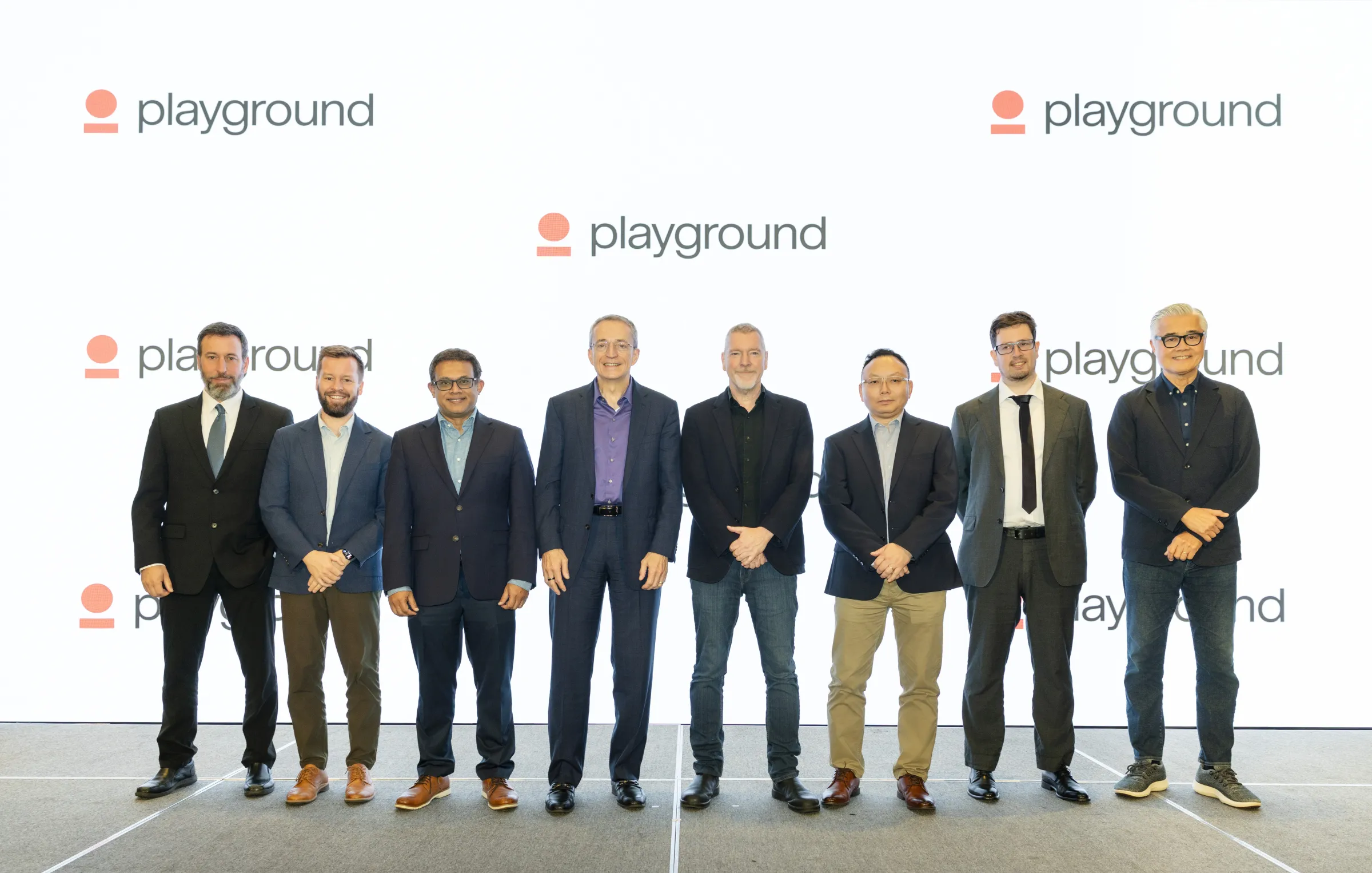 Playground Global攜手多家橫投資組合公司，共同發表多項技術突破與佈局成果。（左起：Snowcap、Ayar Labs、Nagare Labs、Playground合夥人Pat Gelsinger、Playground 合夥人Peter Barrett、Powerlattice、Syenta、PicoJool）。（Playground Global提供）