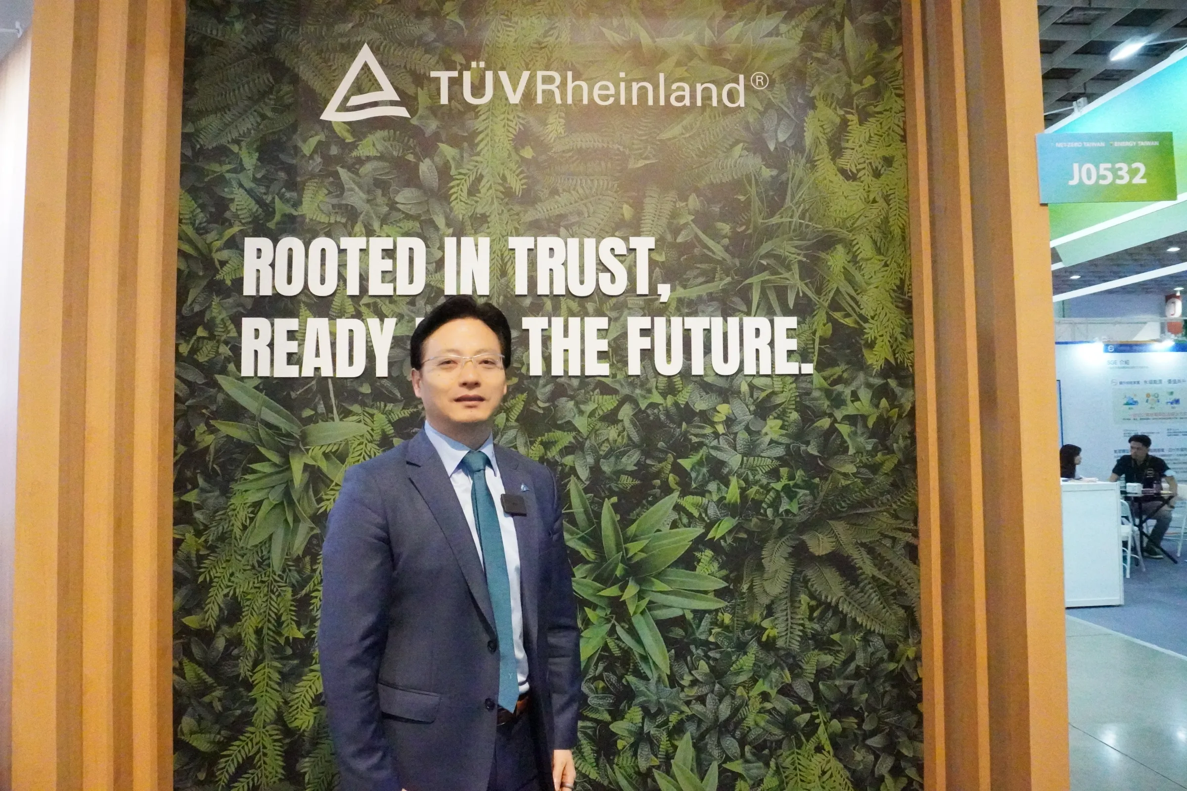 德國萊因（TÜV Rheinland）高級副總裁李衛春 10 月 14 日於展會期間接受風傳媒英文新聞網專訪。（張渝萍攝）