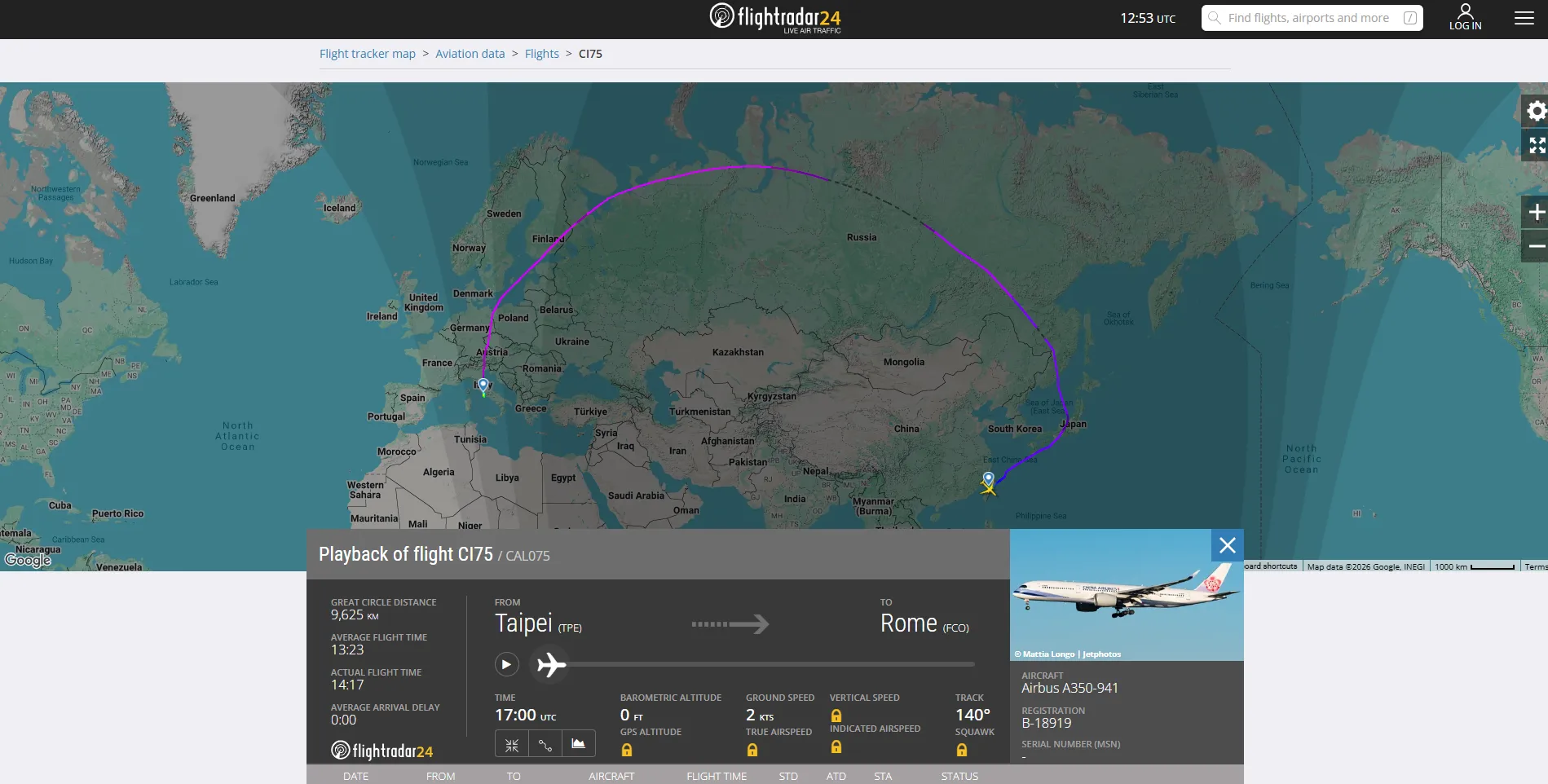 受到巴基斯坦禁止飛越其領空影響，Flightradar24系統顯示，一架台北飛往羅馬的華航客機，改從俄羅斯執飛。（翻攝自官網）