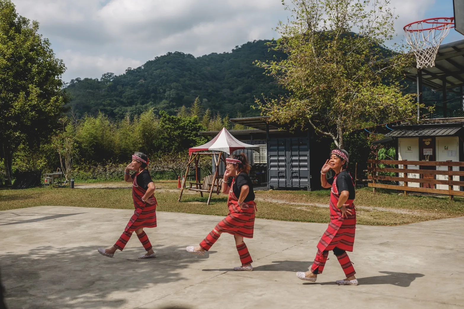 到拉拉山可探索泰雅部落生活智慧與山林生態。（圖／桃園市政府觀旅局提供）