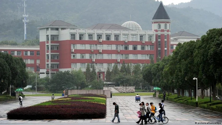 從洗澡到清洗：十九大前中國高校風雨飄搖——十九大系列觀察之三