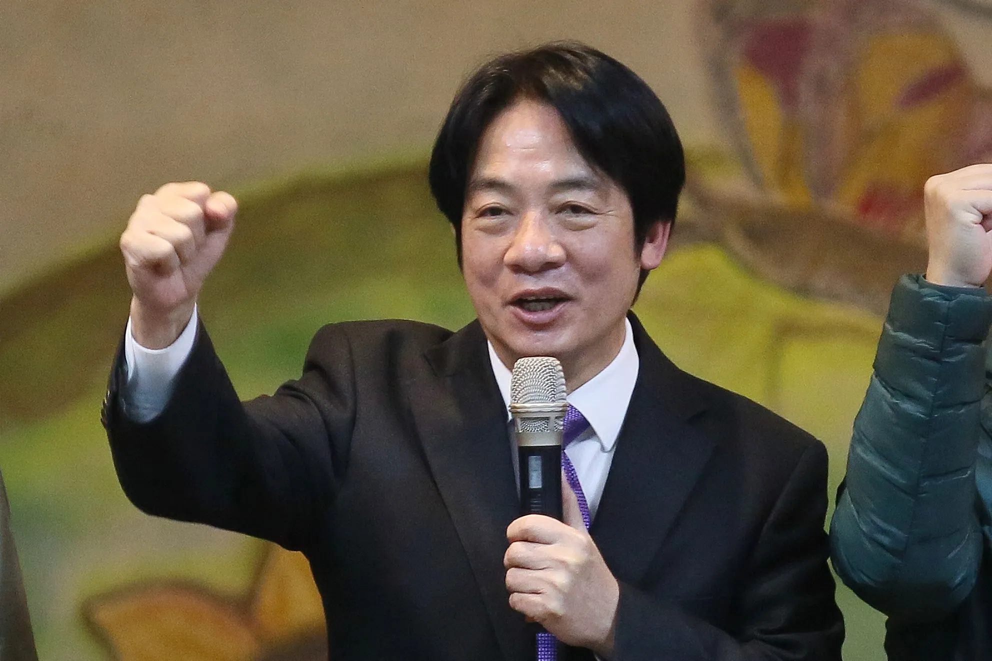 參選民進黨黨主席的賴清德副總統（見圖）日前在向黨員報告會中提出「和平保台」引起藍白在野黨及一向替中國說話的名嘴一片酸言酸語。（資料照，柯承惠攝）