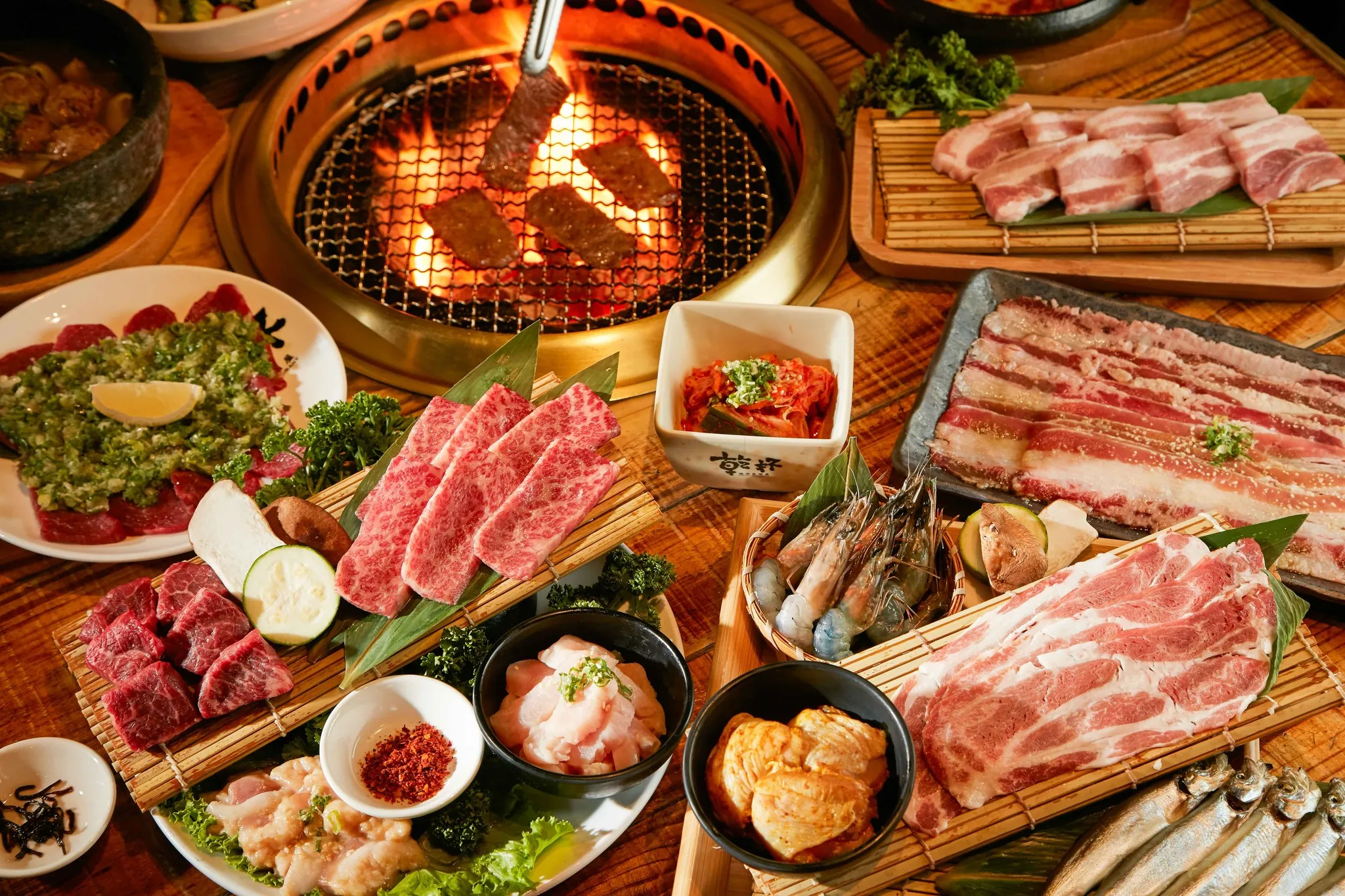 在選擇多樣化的台灣餐飲市場，消費者為何喜歡吃燒肉？（圖／翻攝自乾杯燒肉居酒屋臉書專頁）