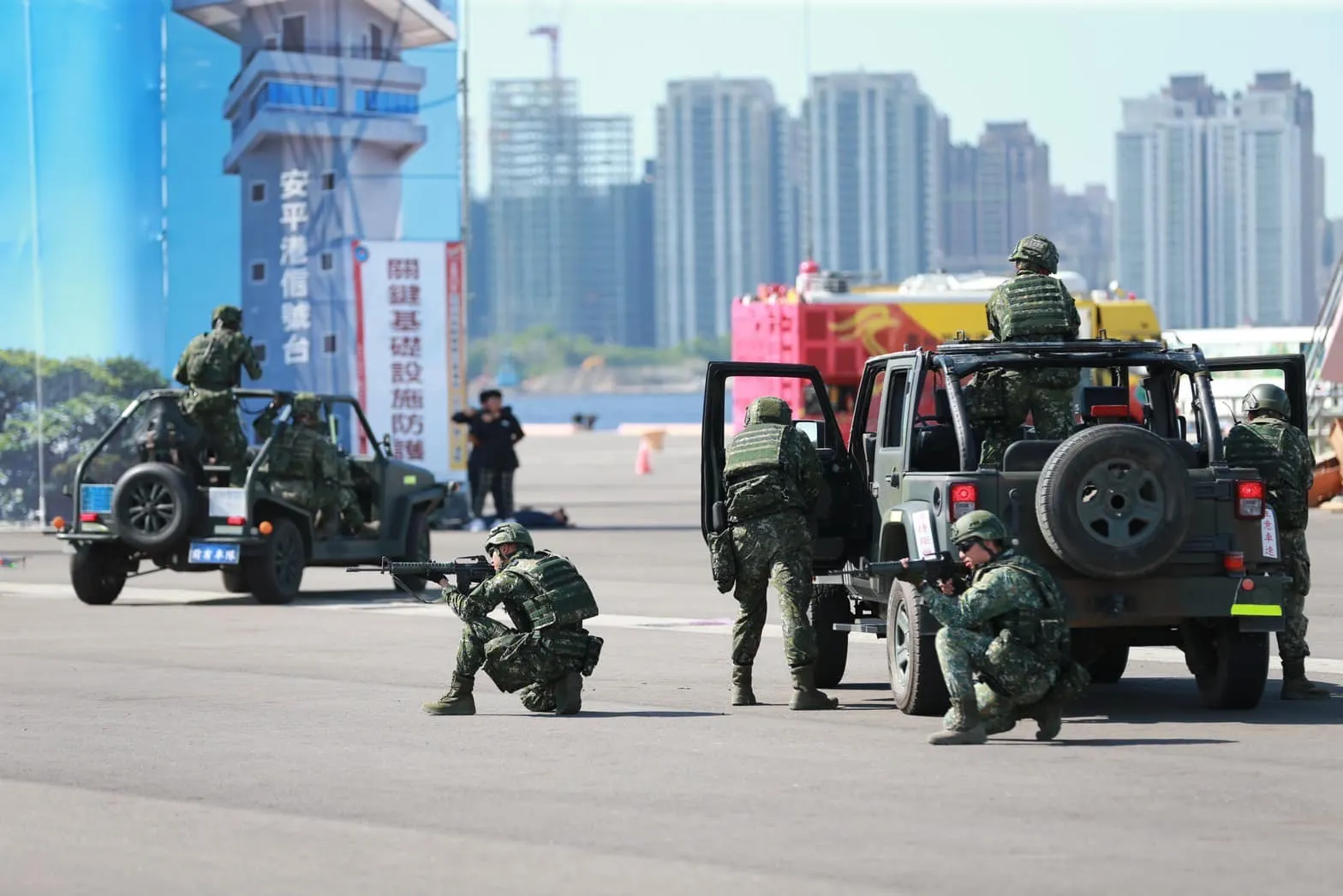 20230805-特戦部隊与地区駐防部隊共同実行重要基礎設施防護。（取自中华民国陆军脸书）