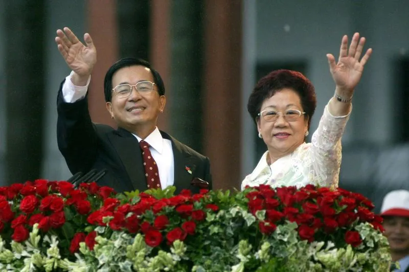 2000年、陳水扁氏と呂秀蓮氏の総統就任式。（総統府公式サイト）