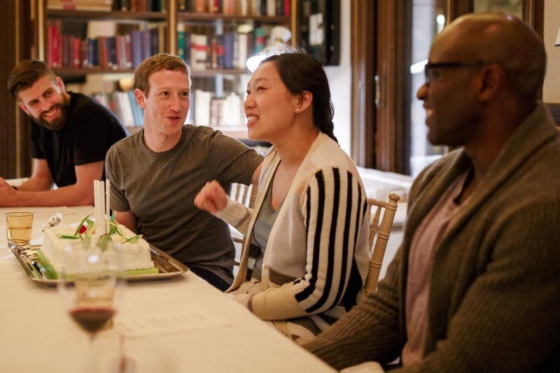 當海外各國積極招攬高階科技人才，台灣該拿什麼跟人家比賽？（圖/Mark Zuckerberg@Facebook）