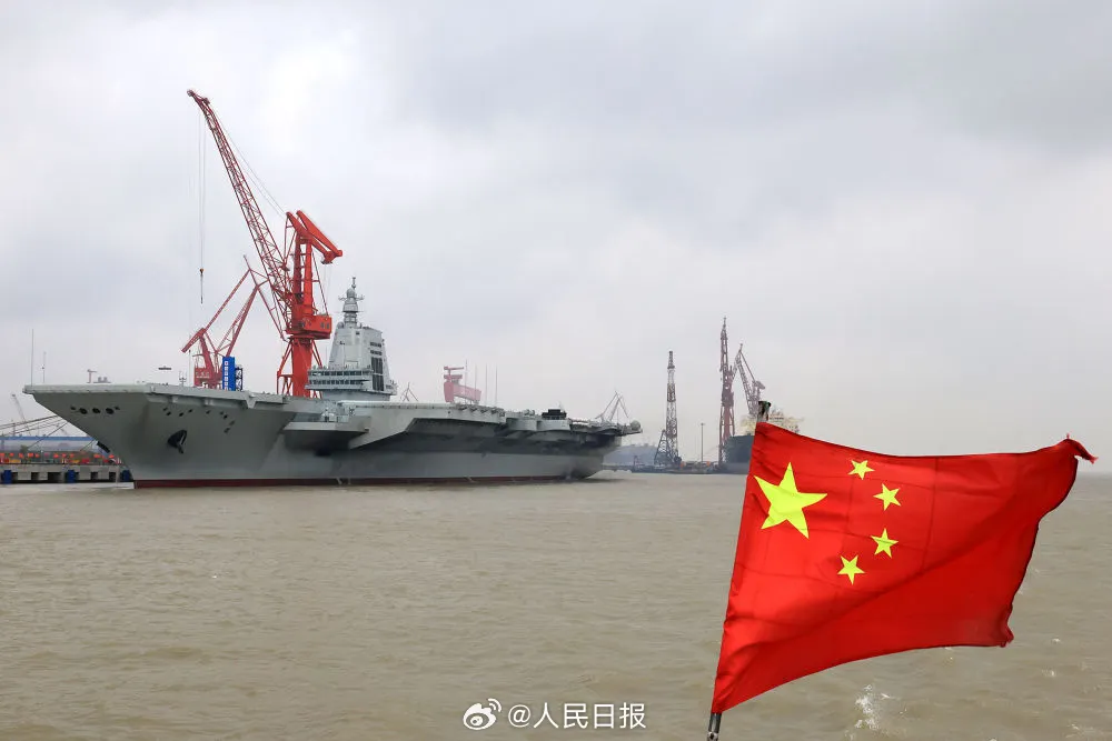 中國海軍第一艘配備電磁動力彈射系統的航空母艦福建艦啟動海試。(微博)