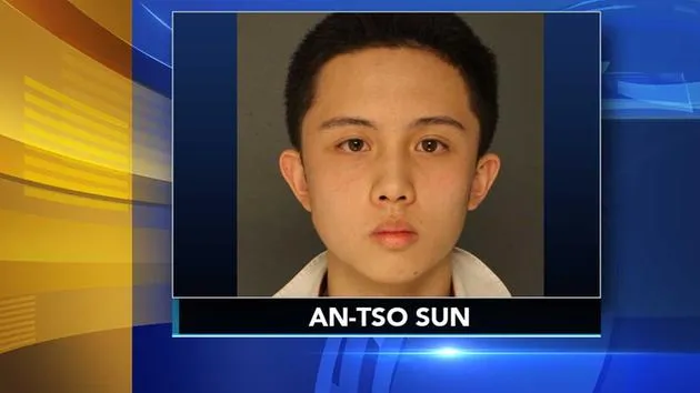 台灣藝人狄鶯之子孫安佐(又名孫華,An Tso Sun)在美國威脅要犯下校園槍擊案(取自網路)