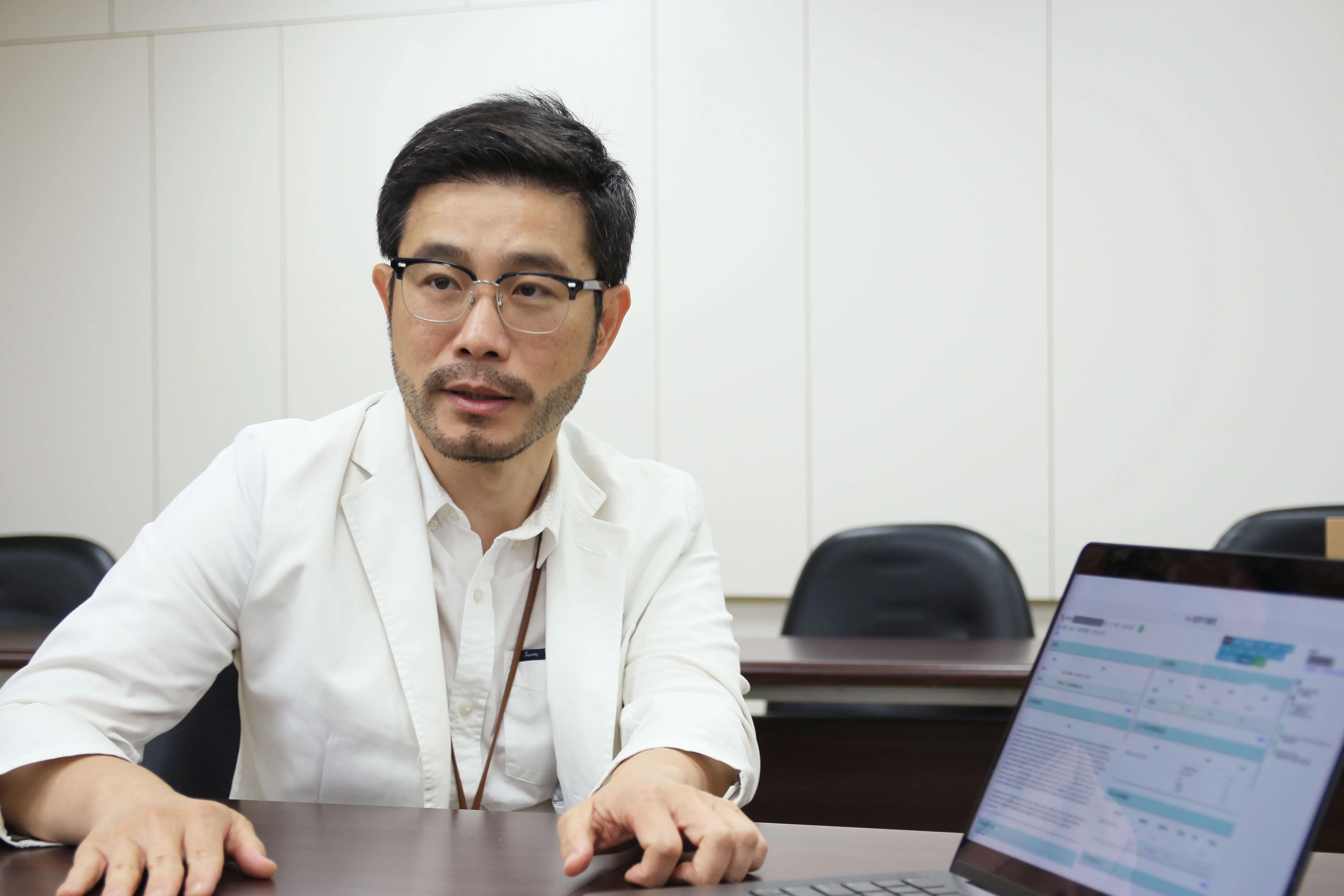 圖說:廖部長提到,未來奇美規劃AI不只成為醫師有效工作工具,更會是醫師職涯規劃、進修建議等等的重要夥伴。