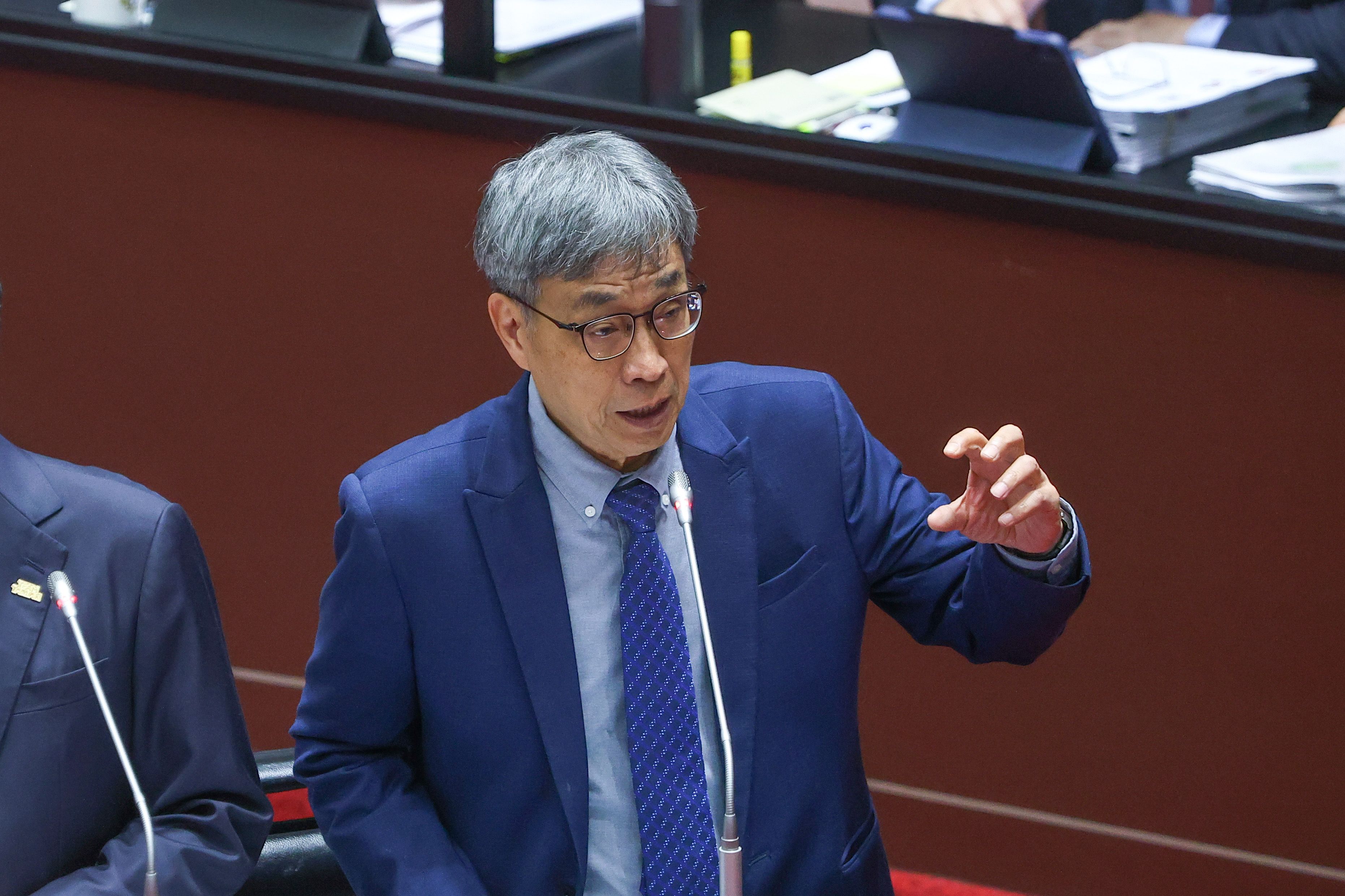 20251021-農業部長陳駿季21日於立院備詢。(顏麟宇攝)