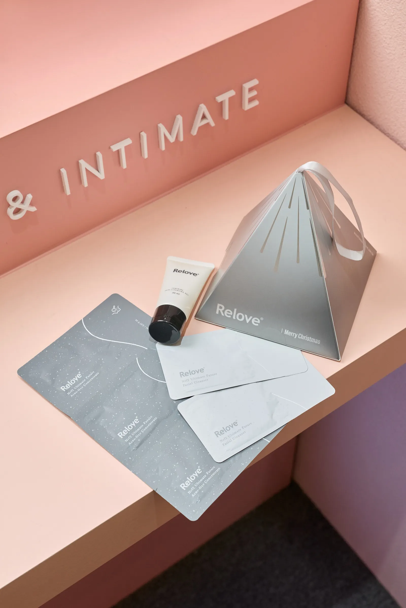 拍照打卡+靠櫃領禮,把 $1,099 豪華美妝禮帶回家!