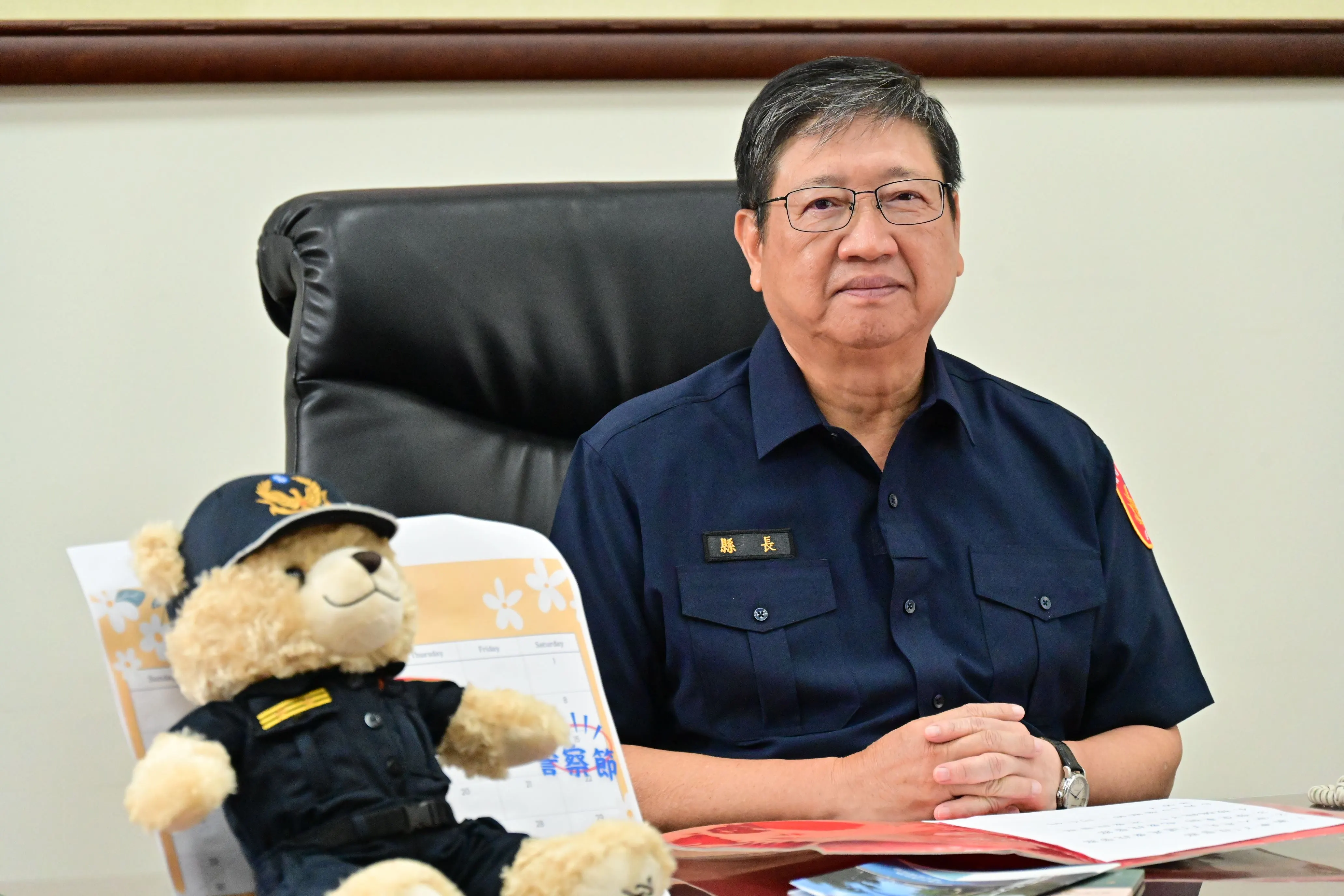 新竹縣長楊文科支持「勤務繁重加成」津貼,以期提高基層員警留任意願。(圖/新竹縣政府提供)