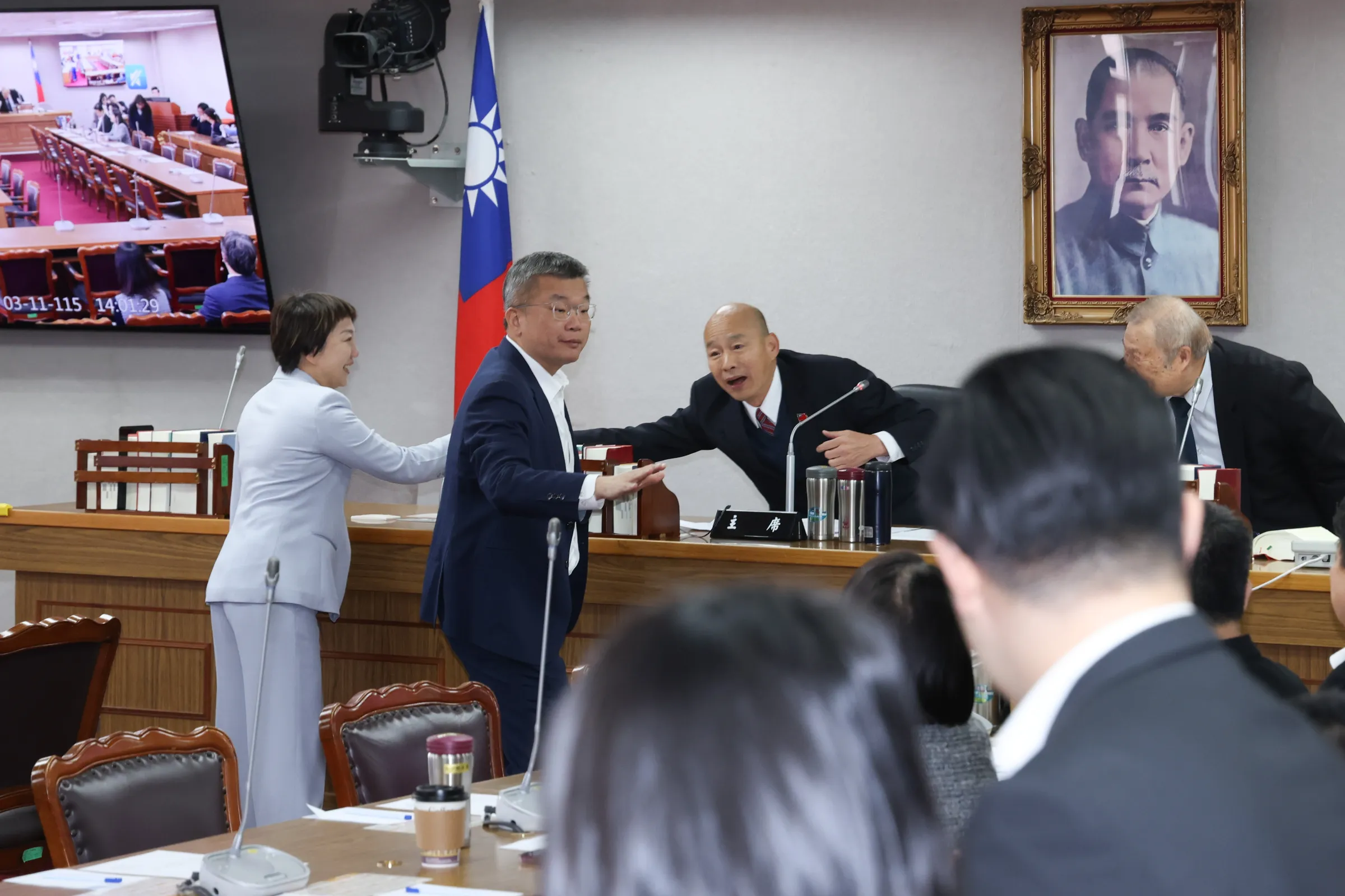 Legislative Yuan President Han Kuo-yu (center) chairs a cross-party caucus negotiation on Central Election Commission appointments on March 11.