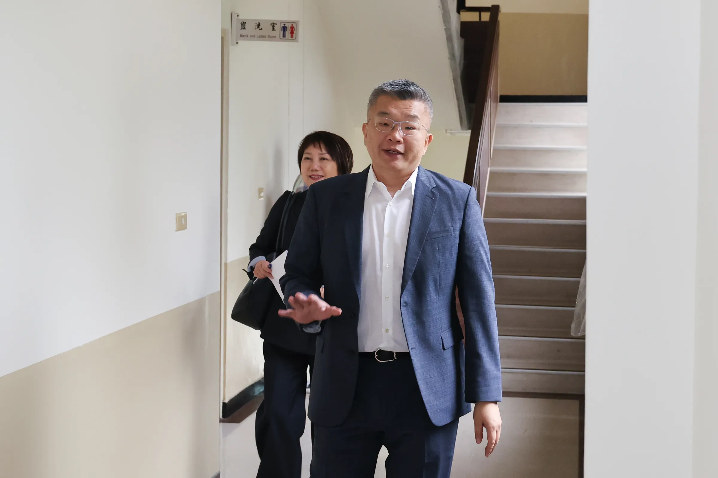 DPP caucus convener Tsai Chi-chang attends cross-party negotiations at the Legislative Yuan on April 15 regarding the general budget and special defense appropriation.