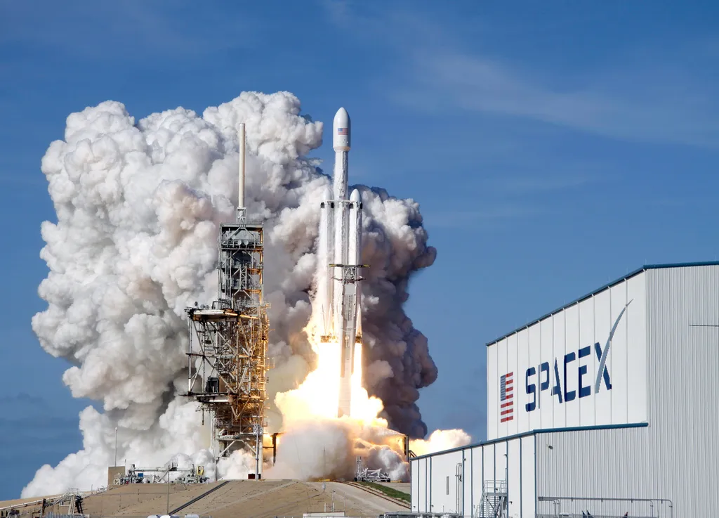 馬斯克創立的美國航太巨擘SpaceX即將掛牌上市。(美聯社)