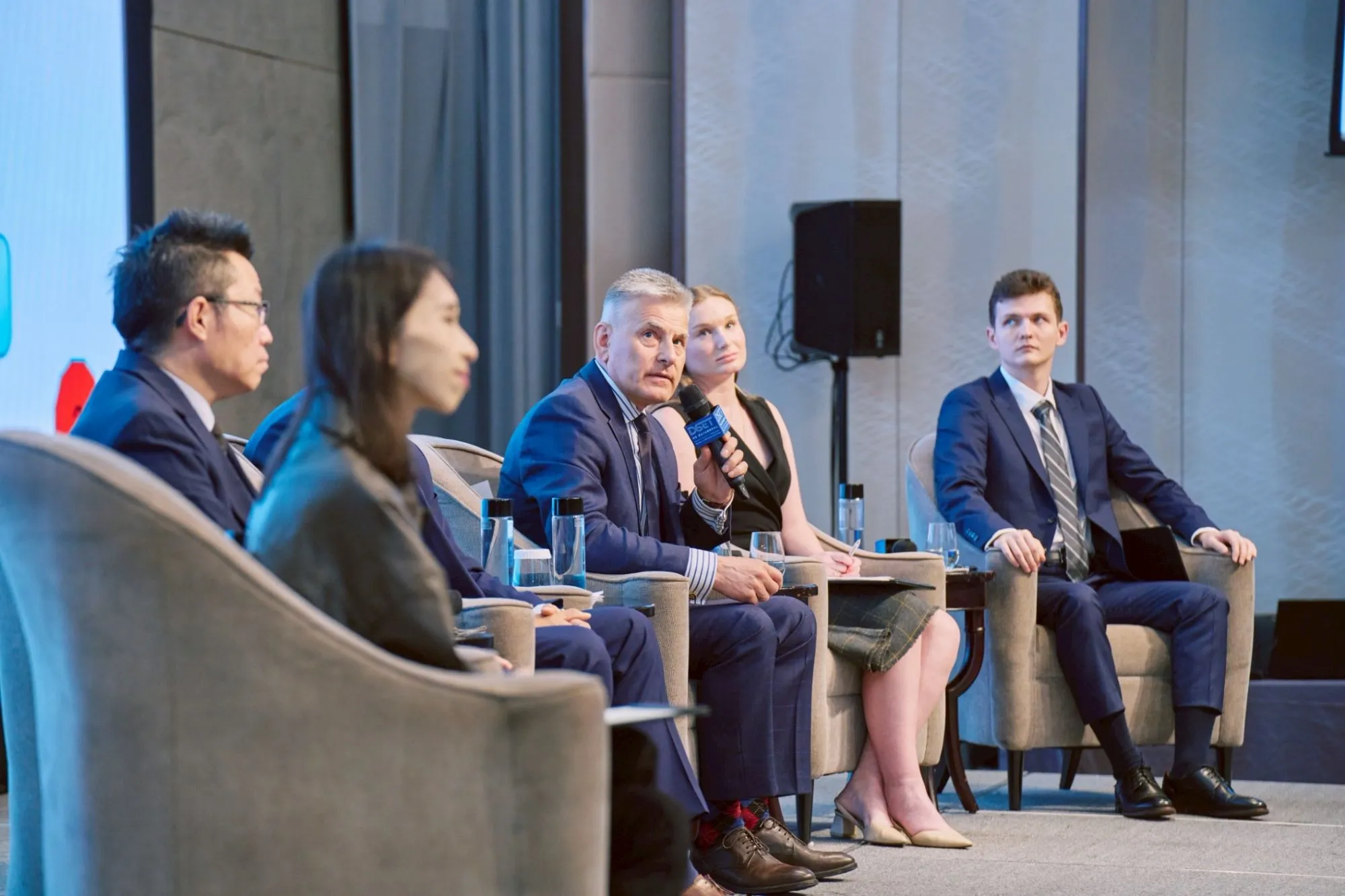 2026年6月6日,烏克蘭自由基金戰略發展總監奧迪諾維奇(Andrii Ordynovych,右3)在國科會智庫DSET年度論壇發言。(DSET提供)