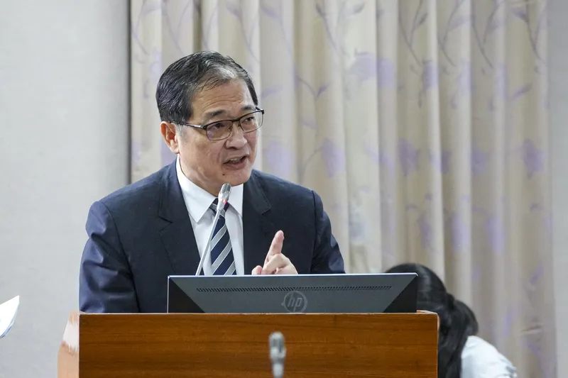 立院司法法制委員會 鄭銘謙列席備詢 立法院司法及法制委員會15日審議公務人員考試法部分條文修正草案、公務人員任用法部分條文修正草案,及毒品危害防制條例部分條文修正草案,法務部長鄭銘謙(圖)列席備詢。中央社記者鄭清元攝115年7月15日