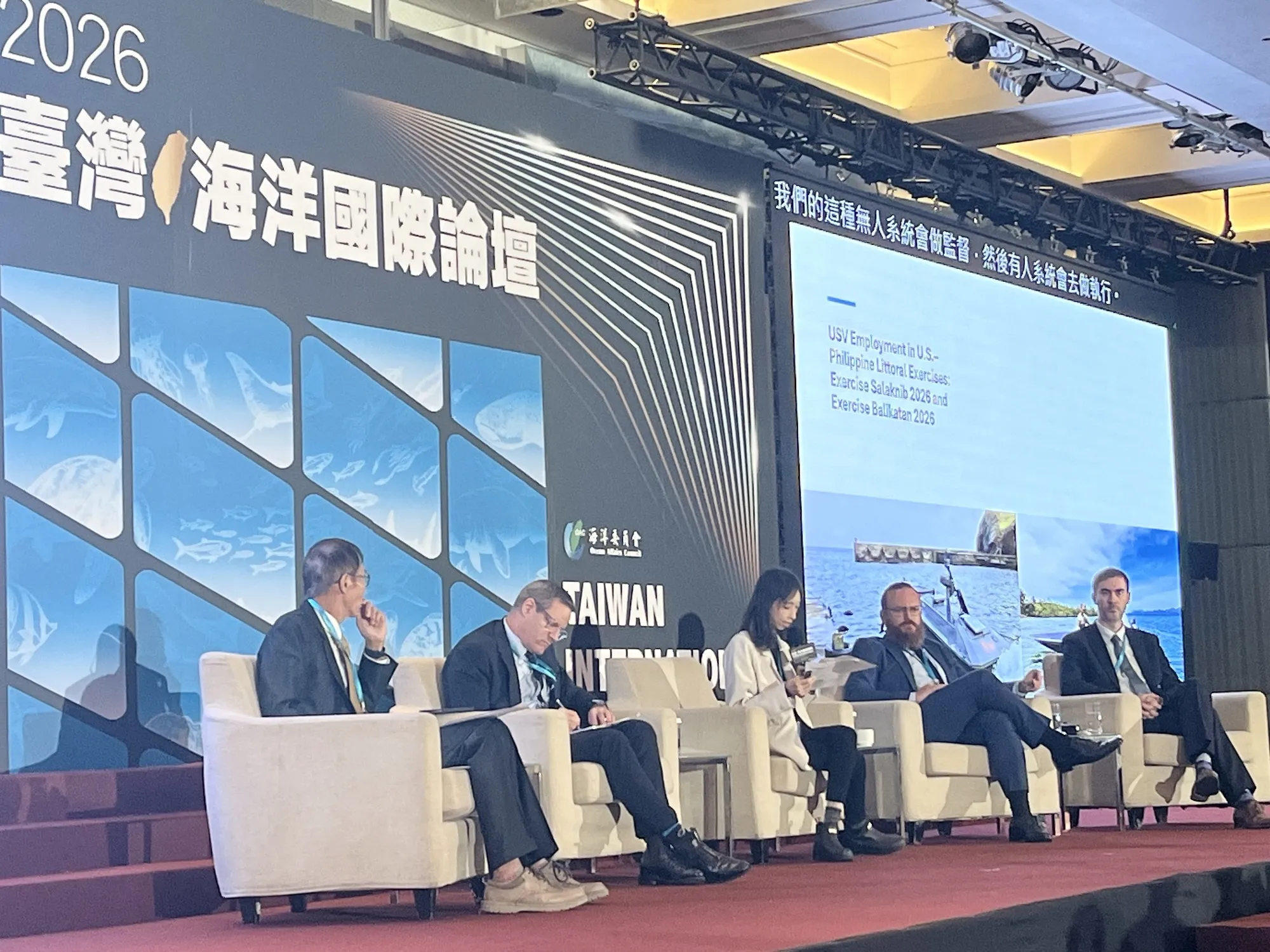 國防安全研究院駐點研究員Benjamin Blandin(右1)在7月9日舉行的2026台灣海洋國際論壇,發表對中國擴張海上力量的研究。(劉煥彥攝)