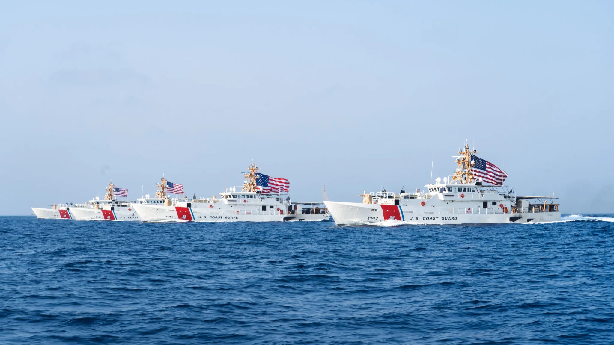 米国沿岸警備隊は20年間にわたる中東配備を終了し、同地域の艦艇6隻すべてを東南アジアへ移動させた。(米国沿岸警備隊公式サイト)