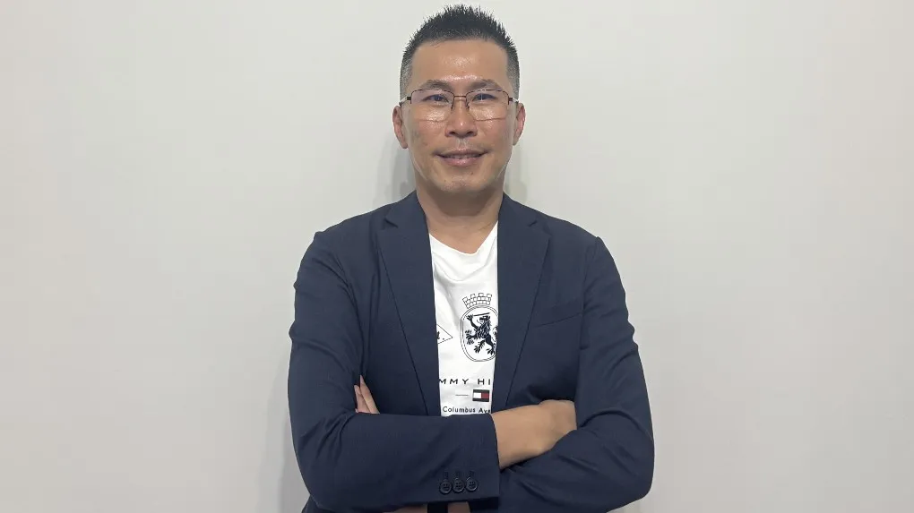 國立高雄大學社會網絡創新中心營運長楊書成分析,社群平台的傳播邏輯已經改變。(圖/徐炳文攝)
