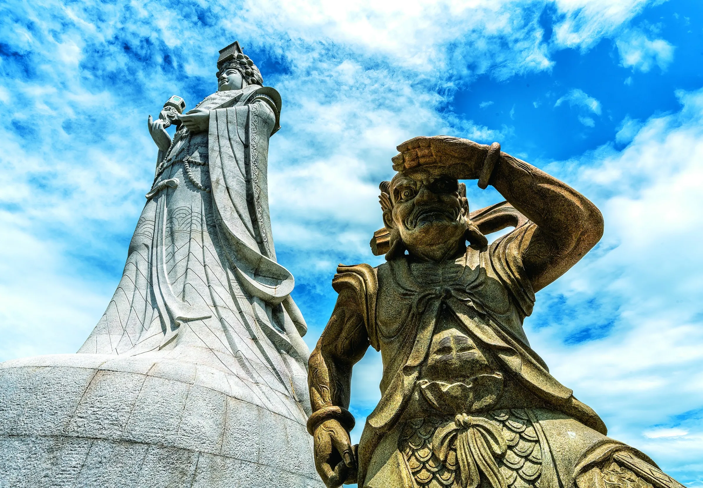 媽祖巨神像與千里眼雕像是南竿重要地標,也是旅客認識馬祖信仰文化的代表景點。(圖/連江縣政府提供)