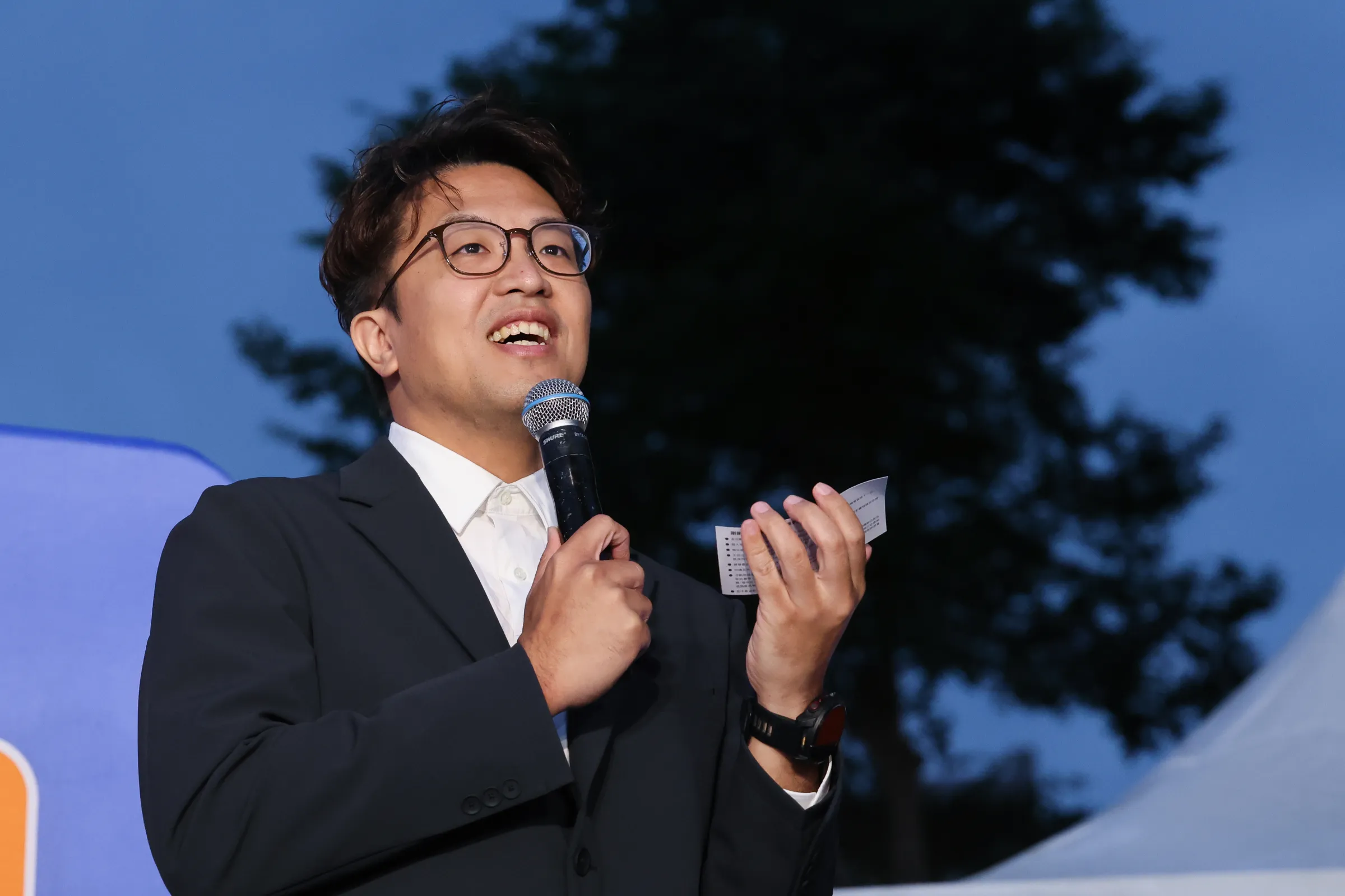 20261006-民進黨台北市長參選人沈伯洋出席士林「市長你給我聽好了」肥皂箱活動。(陳品佑攝)