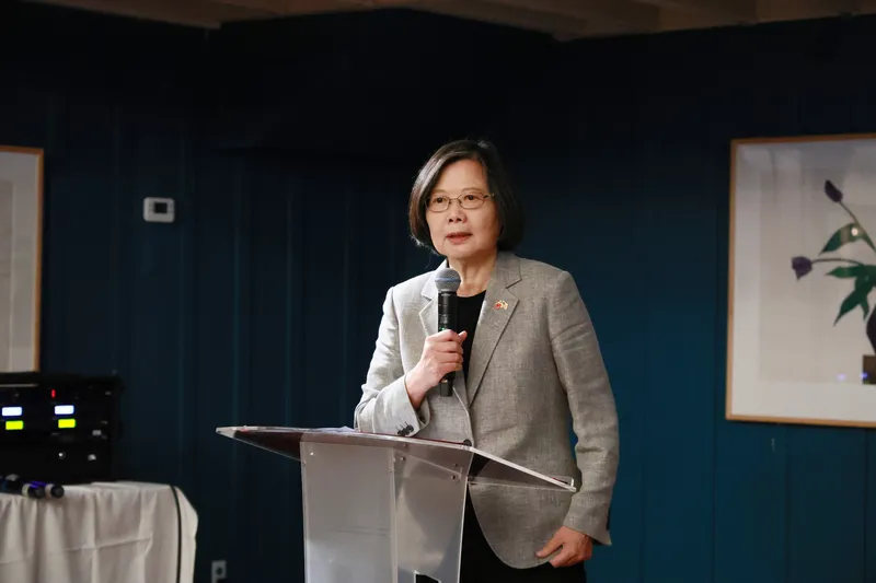 蔡英文研討會晚會致詞 前總統蔡英文6日出席Stanford DEFCON的VIP晚宴,致詞時期許台美共創更安全繁榮印太地區。(蔡英文辦公室提供)中央社記者張欣瑜舊金山傳真115年10月7日