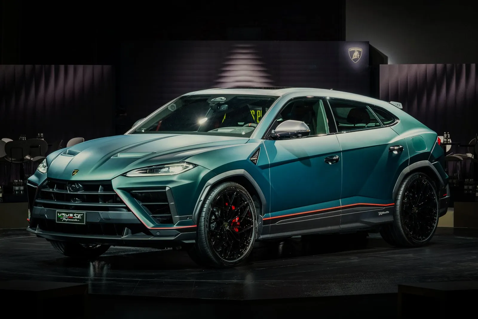 Lamborghini Urus SE Performante(圖/Lamborghini提供)