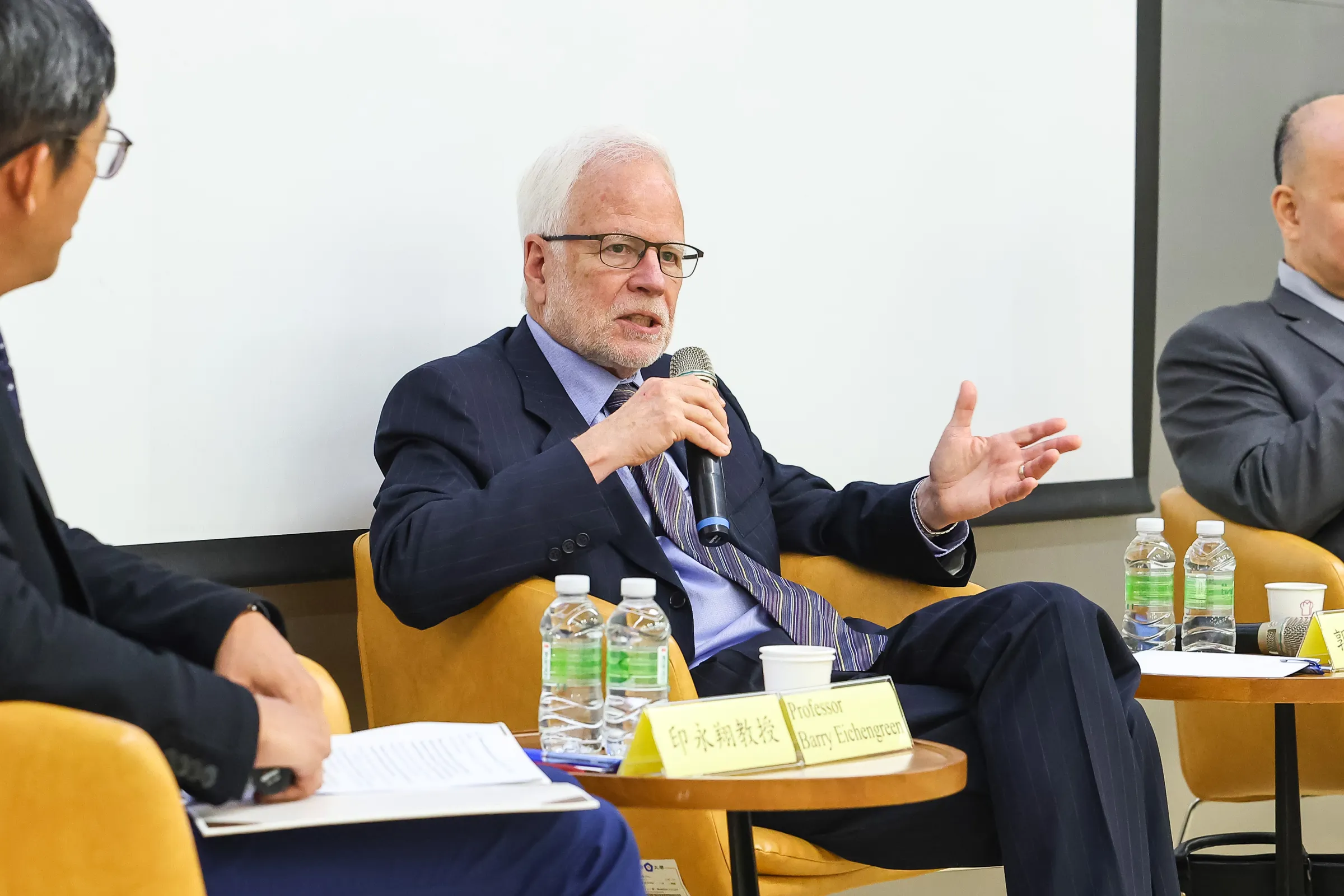 20261015-美國加州大學柏克萊分校特聘教授Barry Eichengreen 15日出席亞太政經研究協會「美元霸權與亞太博弈」論壇。(顏麟宇攝)
