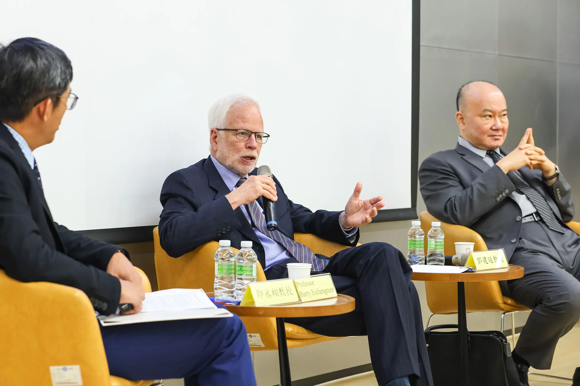 20261015-美國加州大學柏克萊分校特聘教授Barry Eichengreen 15日出席亞太政經研究協會「美元霸權與亞太博弈」論壇。(顏麟宇攝)