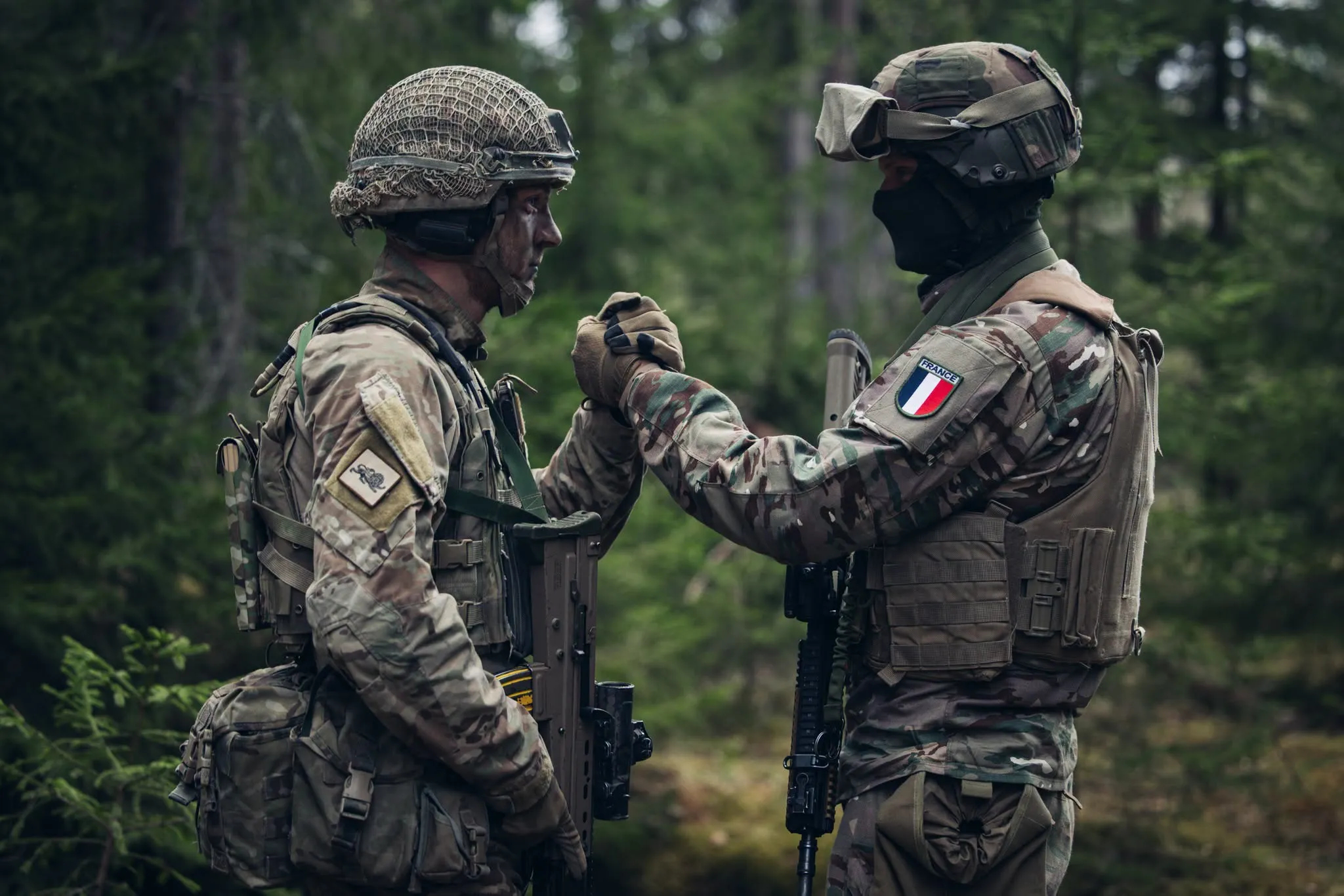英國陸軍與法國陸軍進行聯合演習。(取自英國國防部)