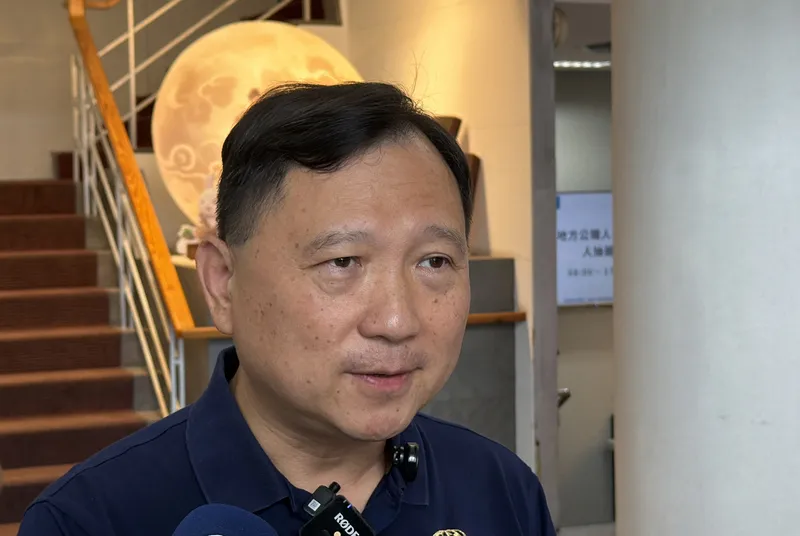 颱風薔琵來襲,台東縣長饒慶鈴臉書爆留言,大部分喊放假;23日清晨台東政府緊急宣布放假。(中央社)