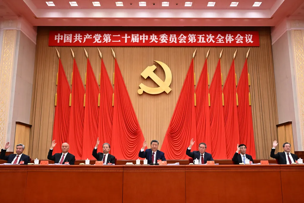 中共總書記、中國國家主席習近平出席五中全會。(美聯社)