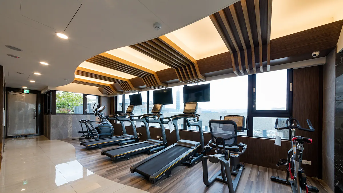 知名連鎖健身房「全真瑜珈」近日於粉專公告忠孝店即將熄燈的消息。(資料照/柯承惠攝) 知名連鎖健身房「全真瑜珈」近日於粉專公告忠孝店即將熄燈的消息。(資料照/柯承惠攝)