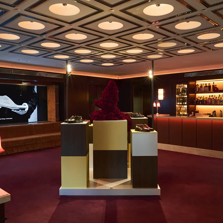 FERRAGAMO 封面.jpg