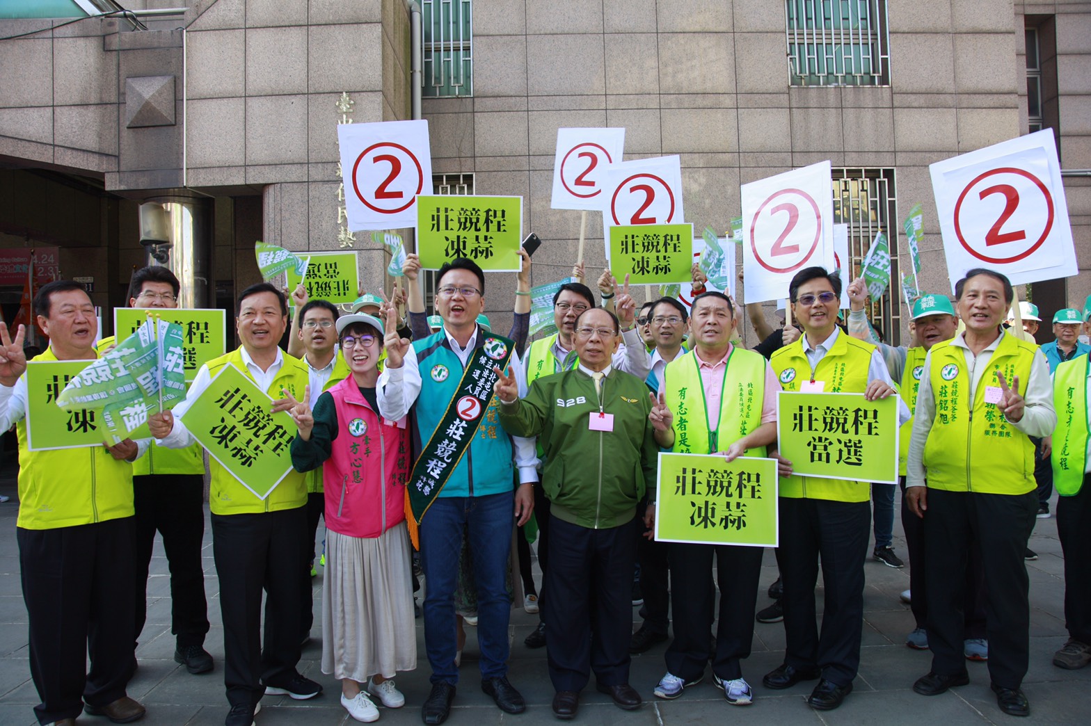 荷馬、美枝、霸子、花枝、奶嘴妹...這家人陪伴你我走過人生起伏，《辛普森家庭》30歲生日快樂！ | 吳珮瑜| 風影音- 風傳媒
