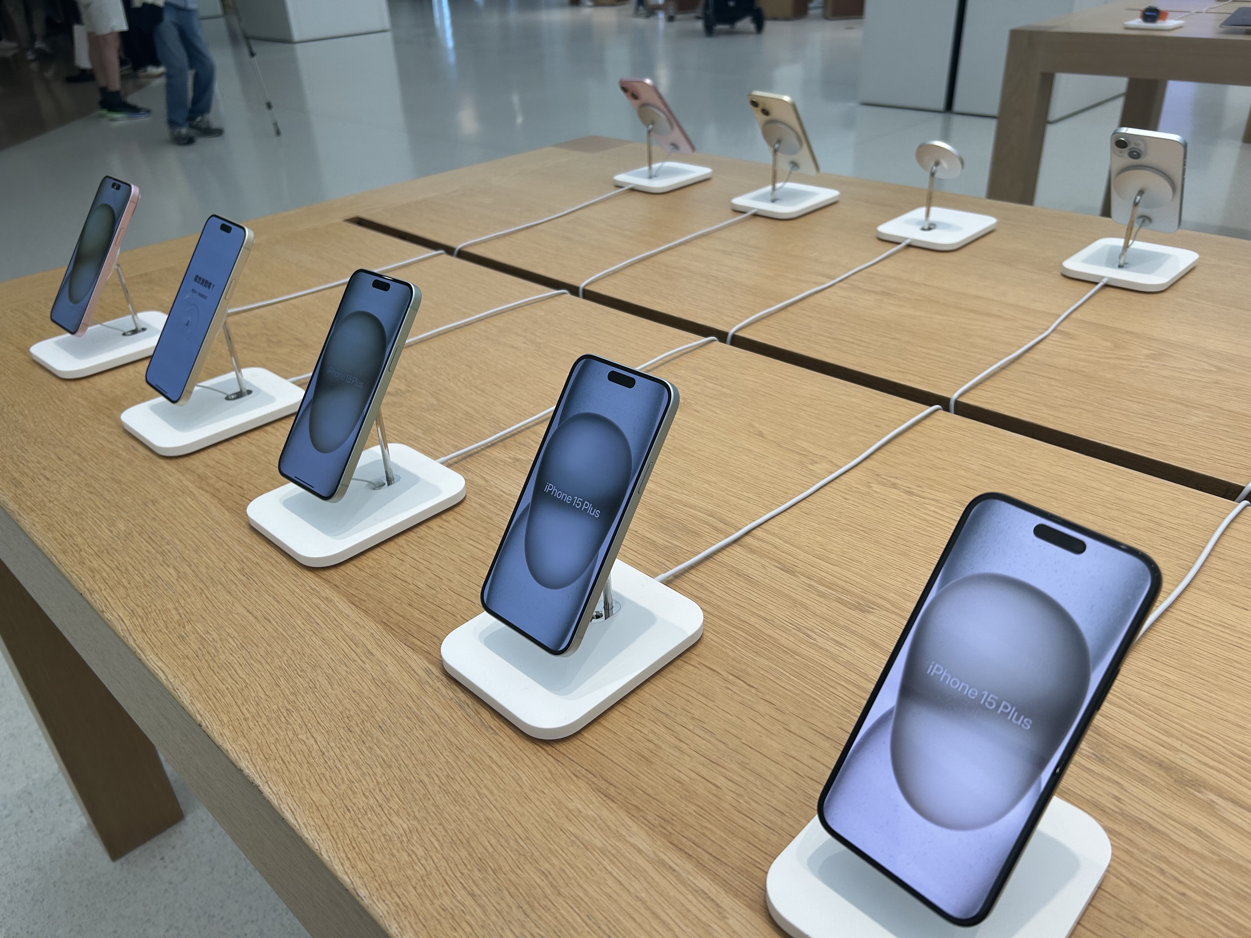 用iPhone的注意！官方建議「所有用戶快安裝」，資安出現漏洞駭客已攻入| 風生活綜合報導| 風生活- 風傳媒