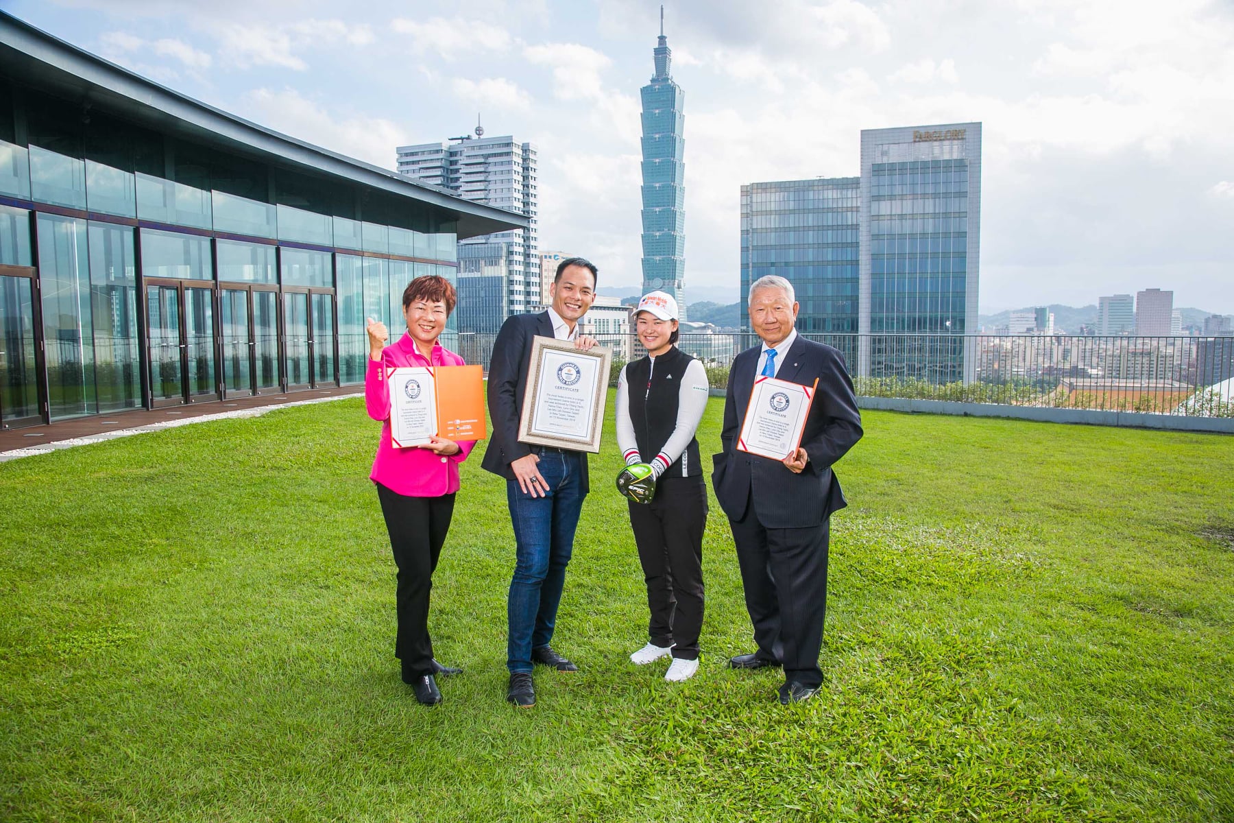 殺價、敲竹槓、買到手軟的英文怎麼說？學會這10個超實用購物英文，讓外國朋友對你刮目相看！ | VoiceTube | 風生活- 風傳媒