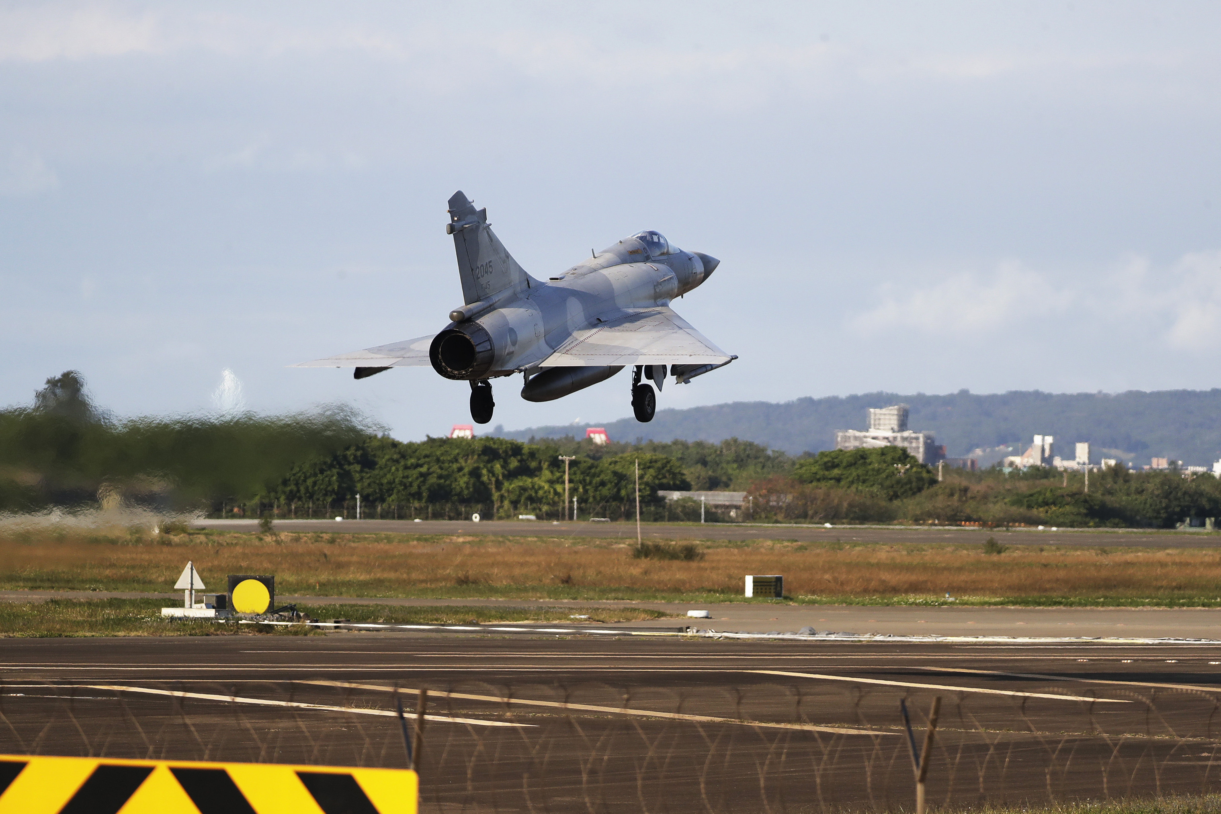 觀點投書：解放軍《以武止戈》暗藏的訊號| K姐| 評論- 風傳媒