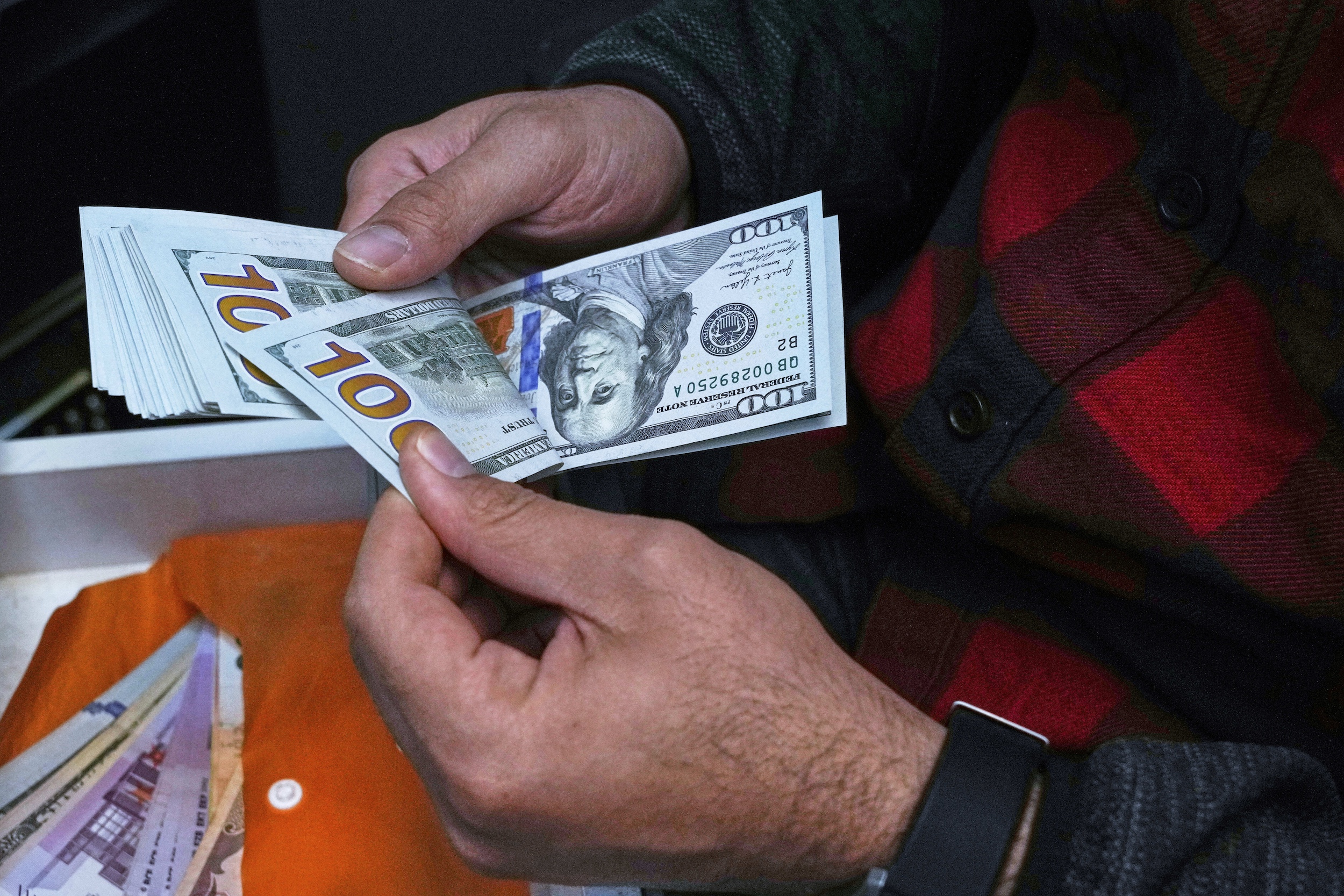 債券ETF失寵？分析師指外資看重這點：央行才警告進來的錢要買股票| 陳明遠| 財經- 風傳媒