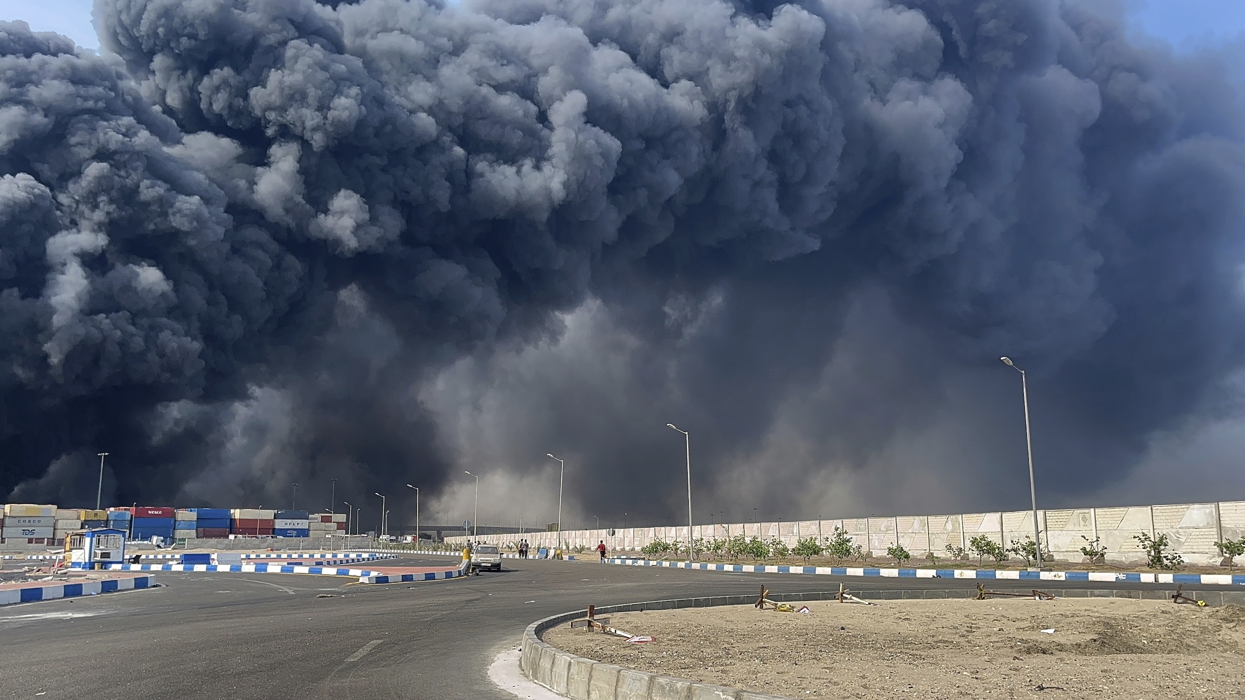 伊朗最大商港大爆炸！至少28死逾千人受傷，德黑蘭否認遭到軍事攻擊| 國際中心| 新聞- 風傳媒